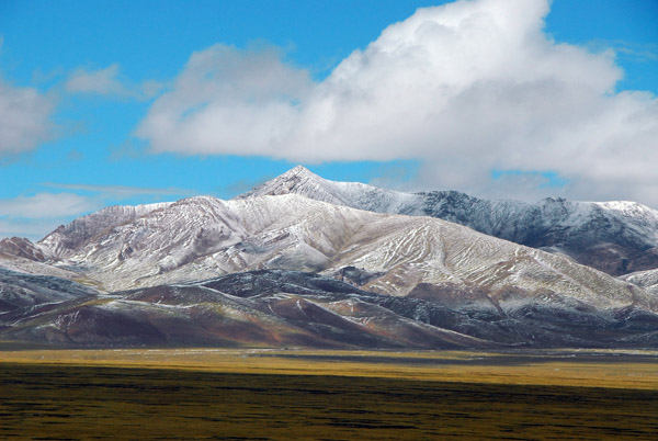 Amdo sits on a plain surrounded by mountains