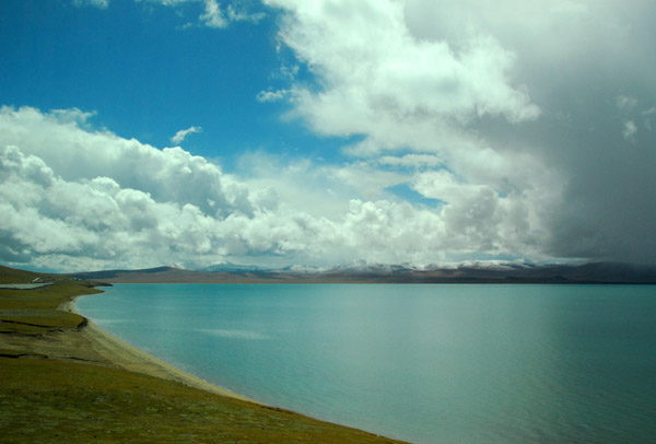 Cuonahu Lake, Tibet - km 1553 on the Qinghai-Tibet Railroad