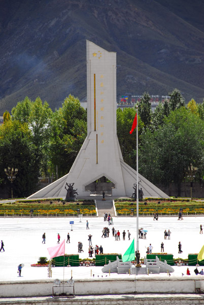 Monument to the People's Liberation of Tibet, Potola Square