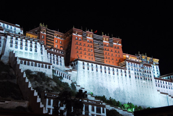 Potola Palace at night, Lhasa