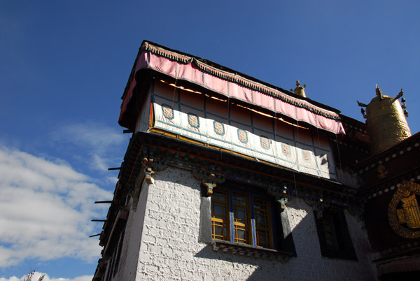 Jokhang Temple, in the center of the Barkhor District