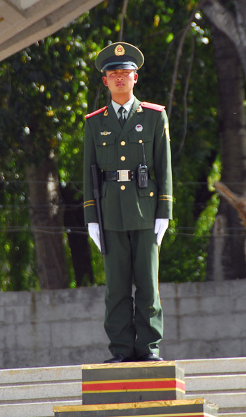 Chinese honor guard at the People's Liberation Monument