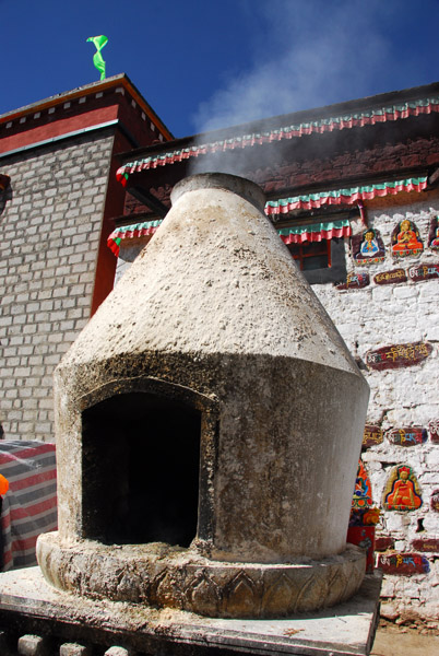 Oven for offerings