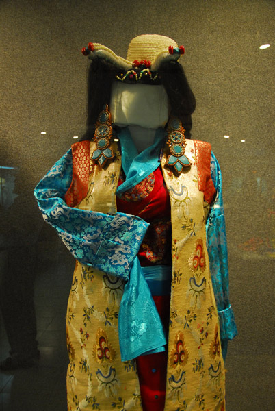 Costume - Tibetan opera