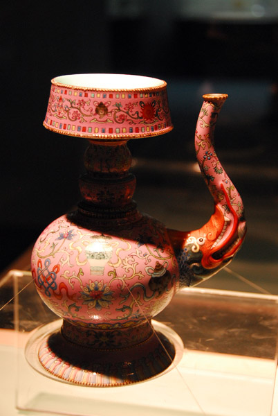 Famille rose Tibetan-Sytel ewer decorated with Buddhist emblems over pink ground, Qianlong (1736-1796)