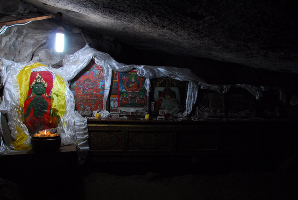 Palden Lhamo Cave in the side of Pabonka Rock