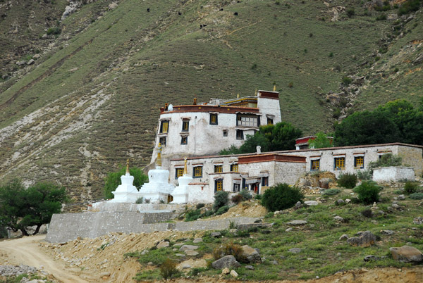 I told the guide she could go with the driver and meet me in one hour at Sera Monastery