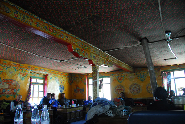 Lunch at Rongphu Monastery guesthouse while waiting for the guide and the agency in Lhasa to sort out the red tape