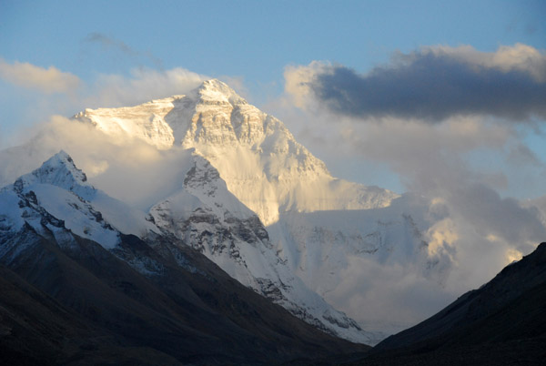North face of Mt Everest from Rongphu, late afternoon