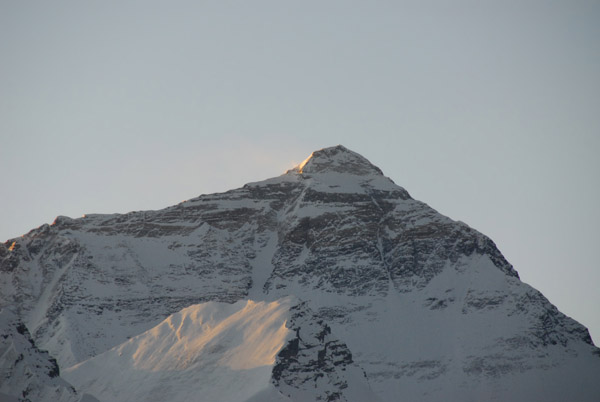 Calm, clear morning with very little wind blowing around the summit of Mt Everest