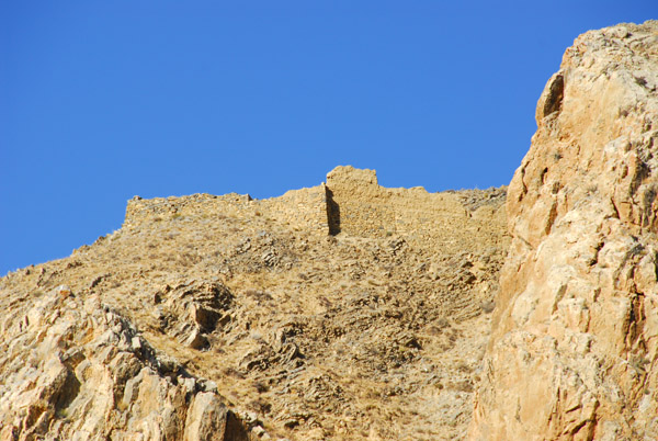 Ruins nearing the Dzaka Valley