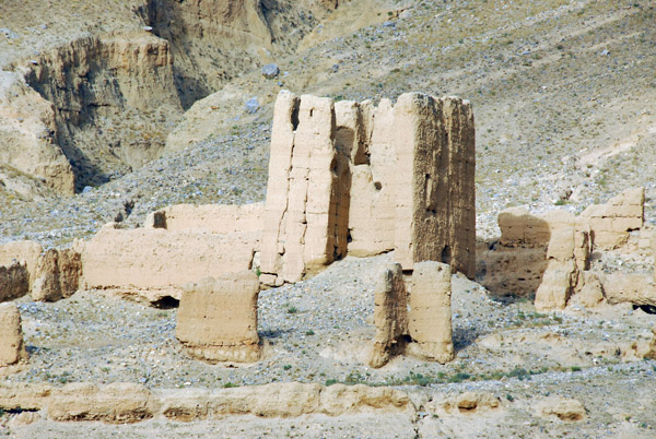 Ruins on the New Tingri - Everest road