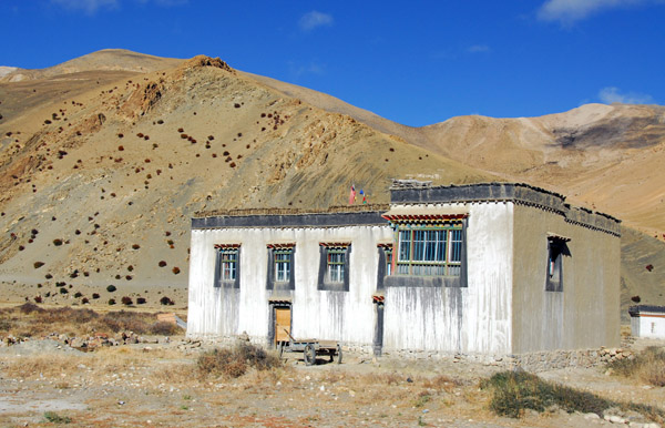 Tibetan house on the edge of Pagsum Hamlet