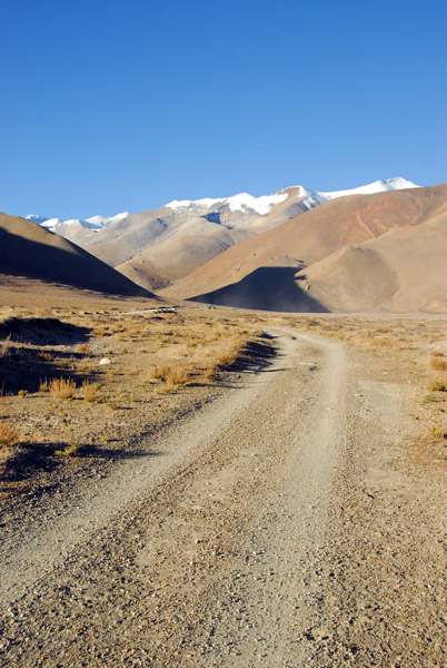 Track to Old Tingri