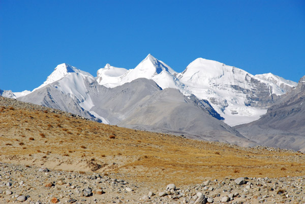 Lapche Kang massif, Tibet Himalaya (N28.332/E086.444)