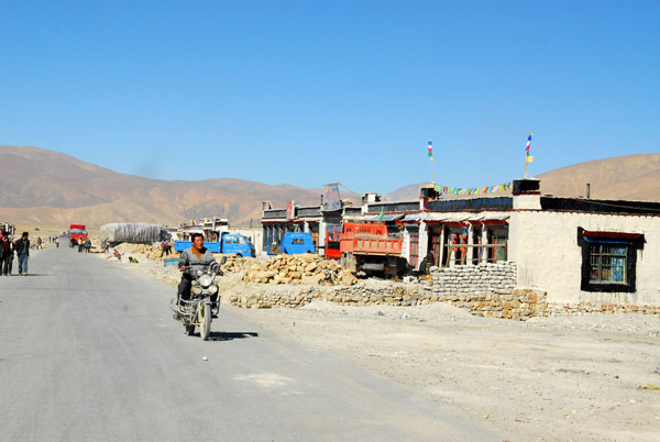 Rejoining the Friendship Highway at Old Tingri