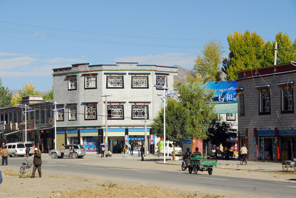 Gongkar, the small town where Lhasa's airport is located