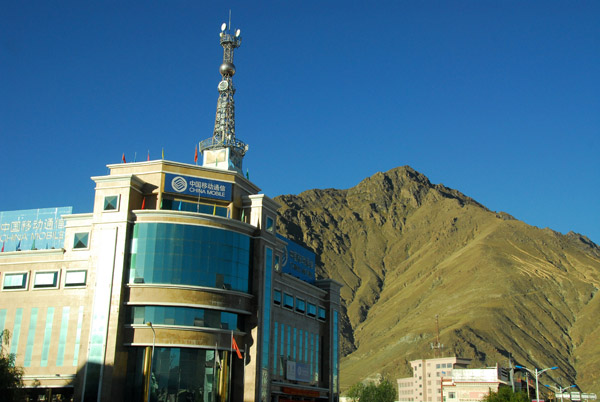 Henan Lu, new town Tsetang