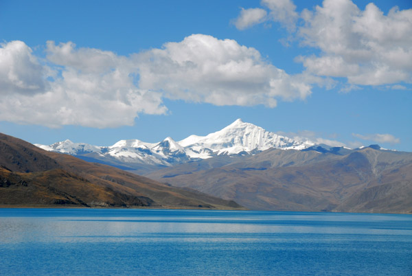 Mt. Nojin Kangtsang 7206m (23641ft)  to the west of Yamdrok Lake