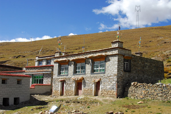 Village of Peldi Dzong near the west end of Yamdrok-tso Lake