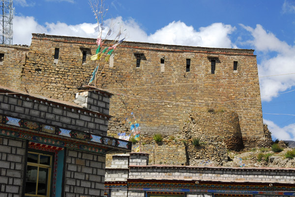 Nangartse Dzong