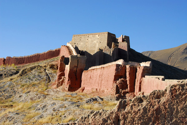 The eastern wall of Pelkor Chöde Monastery