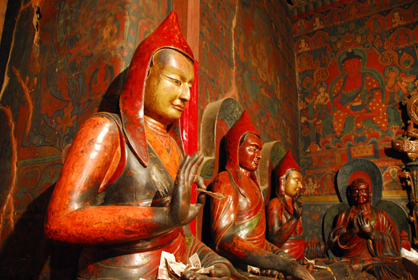 Sakyapa lamas, including Chana Dorje and Sakyashribhadra