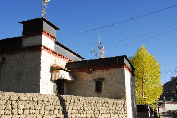 Tibetan old town east of Pelkor Chde Monastery, Gyantse