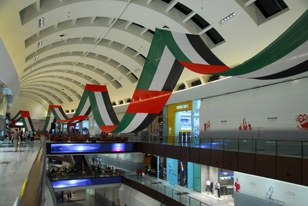 Giant UAE flag, Dubai Mall