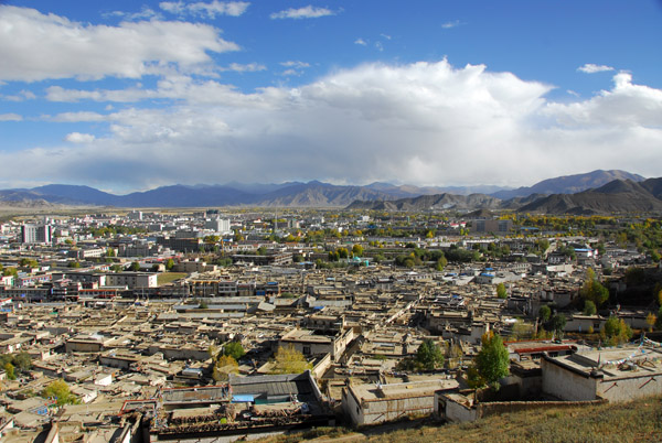 View south from the hills west of Shigatse Dzong