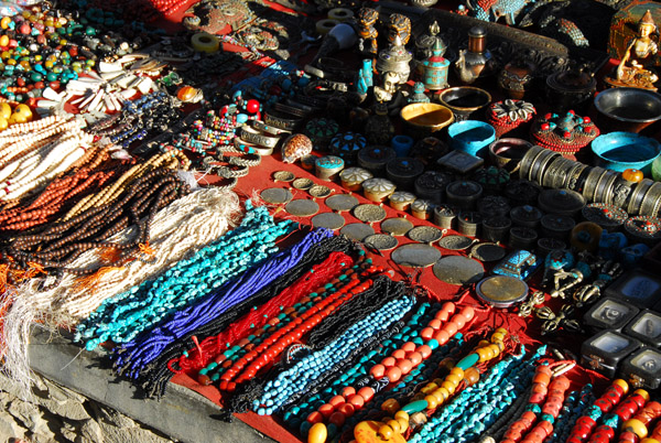 Tourist market, Bangchelling Street, old town Shigatse