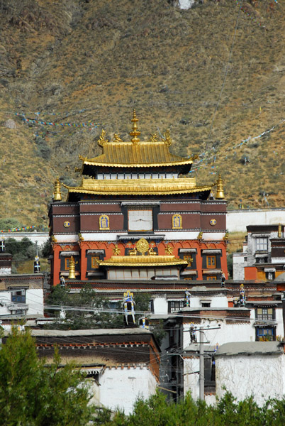 Tashilhunpo serves at the seats of the Panchen Lamas