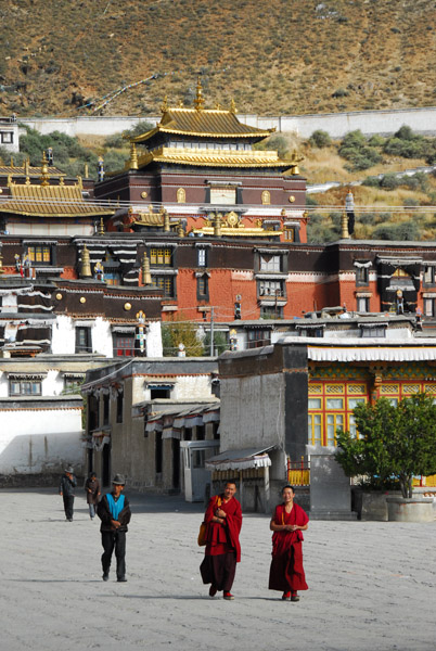 Monks at Tashilhunpo Monastery