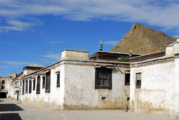 Tashilhunpo Monastery is one of the few that survived the Cultural Revolution