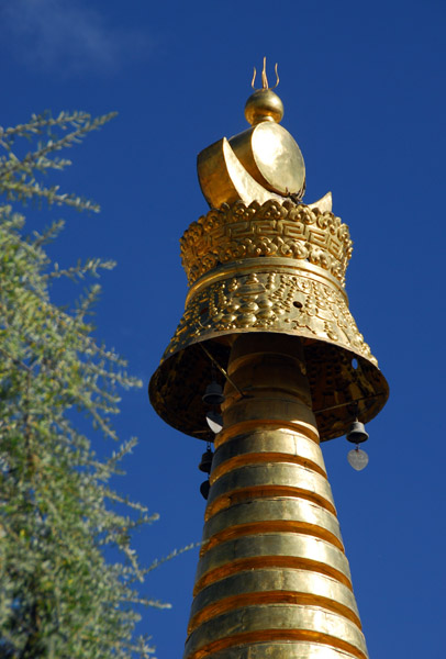 Gilded spire of a chrten (stupa)