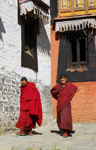 Tibetan monks, Tashilhanpo
