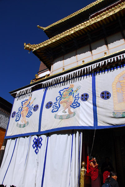 Kundun Lhakhang, Tomb of the 4th Panchen Lama