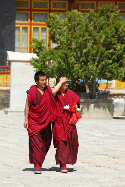 Tibetan monks, Tashilhunpo Monastery