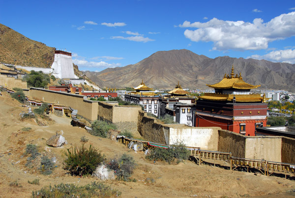 North wall of Tashilhunpo Monastery