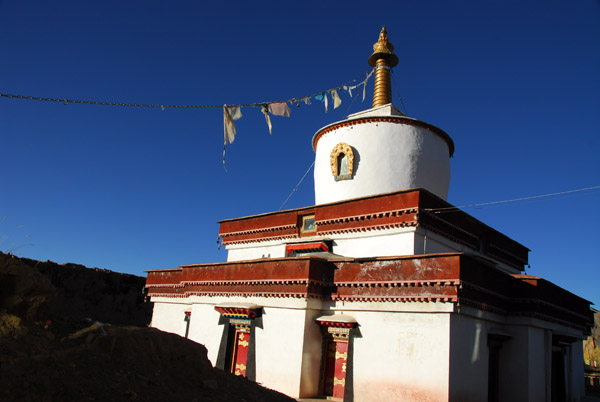 The Chrten of Nartang Monastery, newly built to replace the 14th century structure destroyed in the cultural revolution