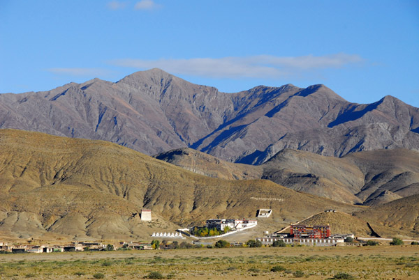 Kangchen Monastery, a short distance off the Friendship Highway
