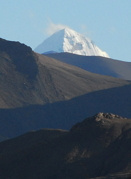 The summit of Mount Everest from Shegar Dzong