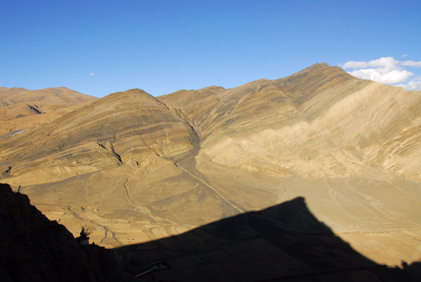 Lengthening shadows, Shegar Dzong