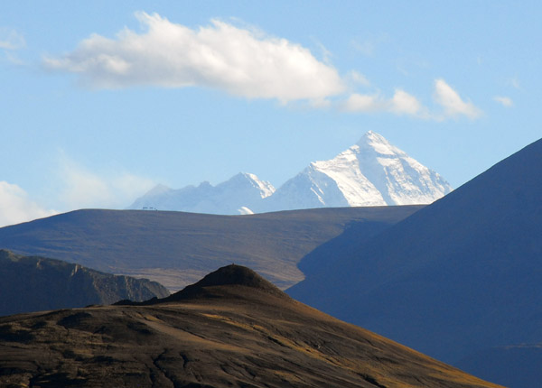 More of Everest is visible from across the ridge of Pang-la Pass