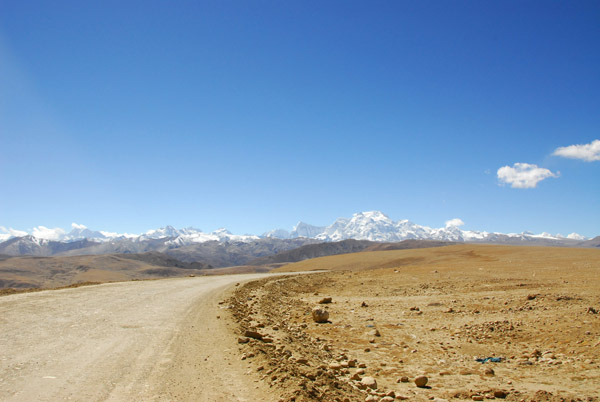 Descent from Tong-la Pass at 5120m (16,797ft) to the Zhangmu at 2350m (7710 ft) in 89km of road