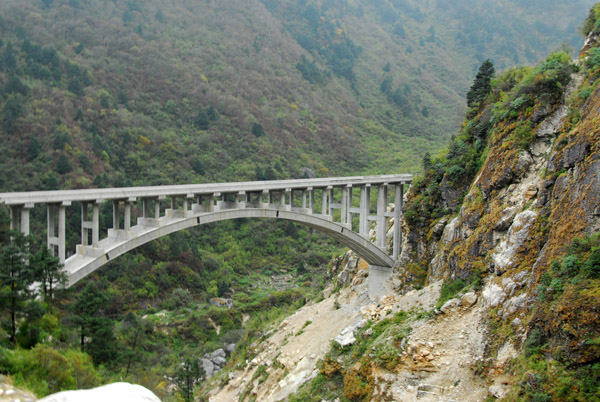 A new bridge on the Sino-Nepal Friendship Highway (N28.079/E86.000)