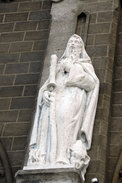 Statue on the northern faade, Manila Cathedral