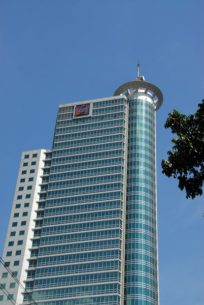 Robinson's Equitable Tower, Ortigas