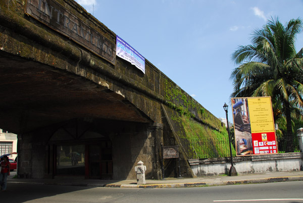 Puerta Real, Intramuros gate at the southern end of General Luna Street