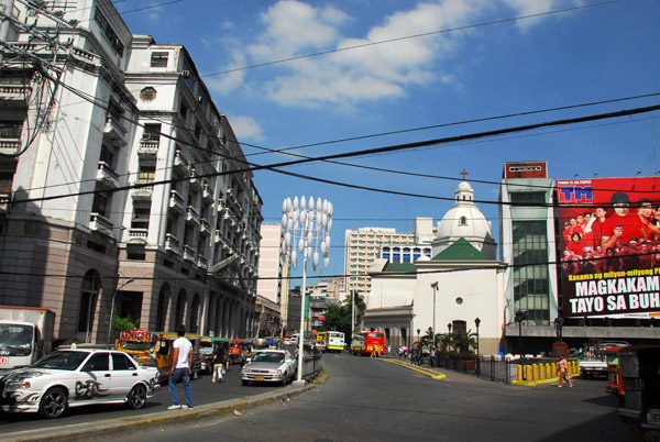 Road leading from the north end of the MacArthur Bridge, Manila